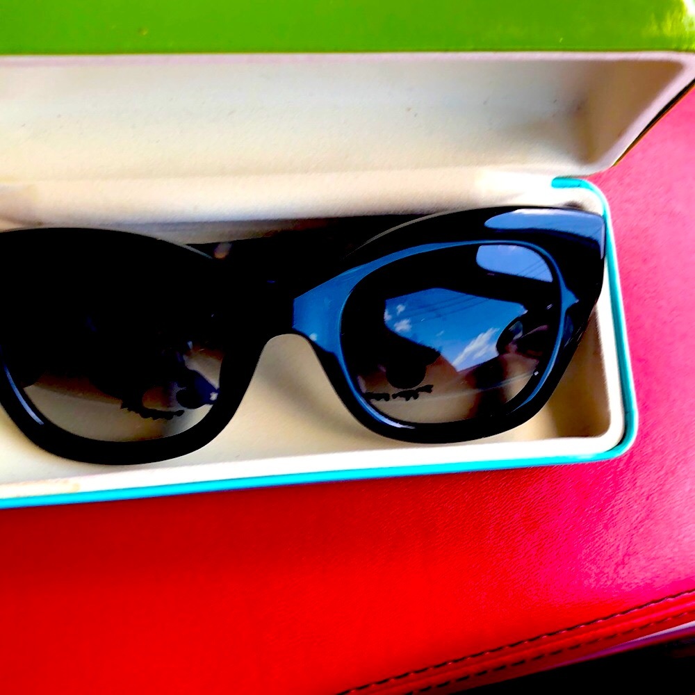 Kate Spade Black Sunglasses in Great Condition